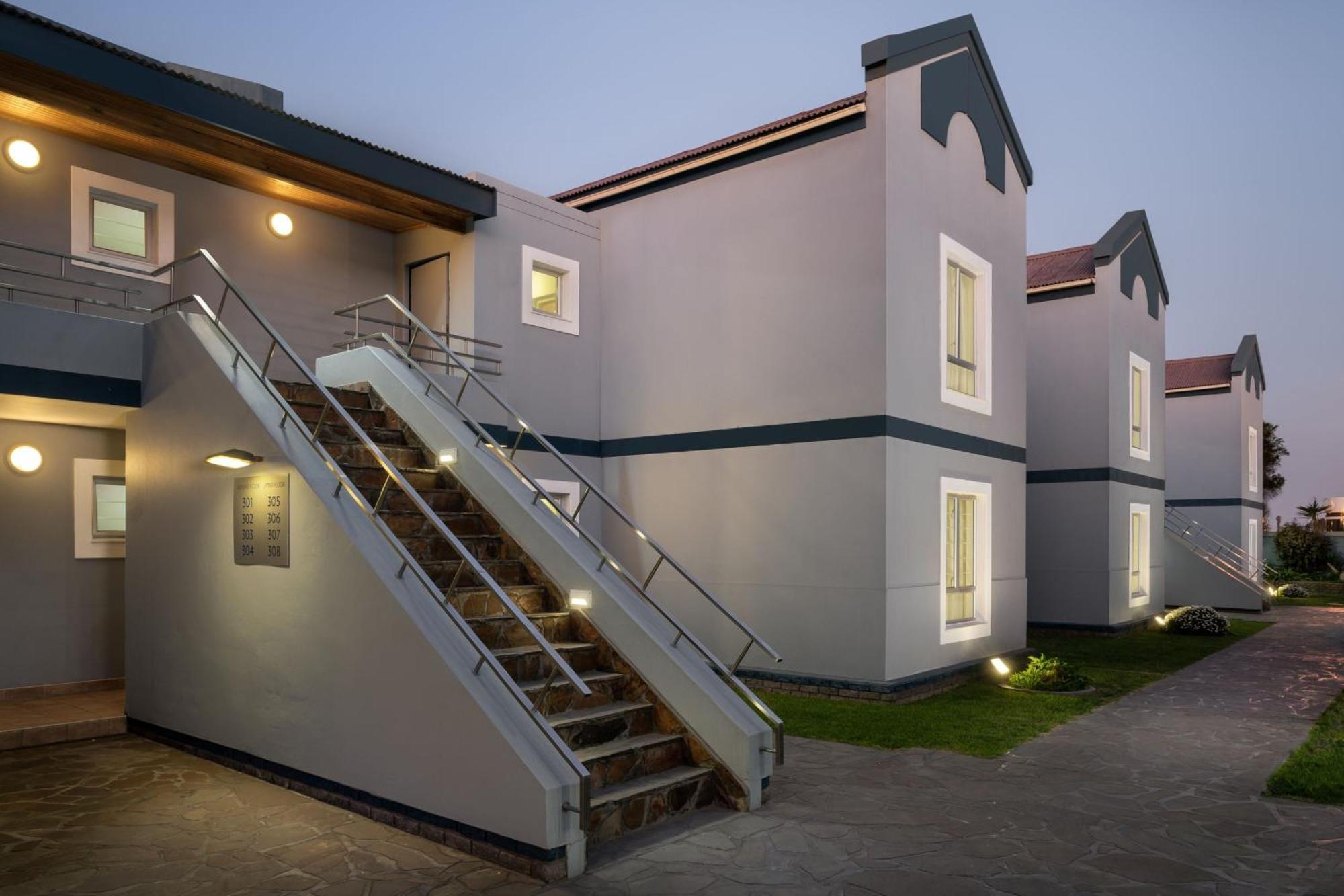 Protea Hotel By Marriott Walvis Bay Indongo Exterior photo